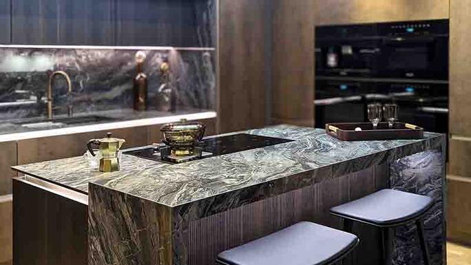 choosing a worktop - Polished Porcelain