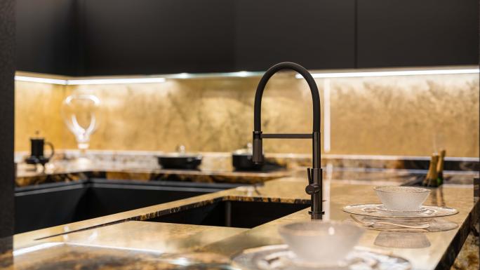 Gold Leaf splashback