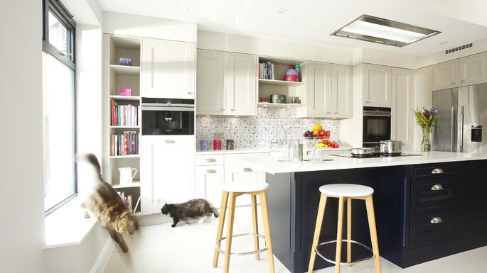Blue Kitchen Inspiration: Purbeck stone and Blue Black