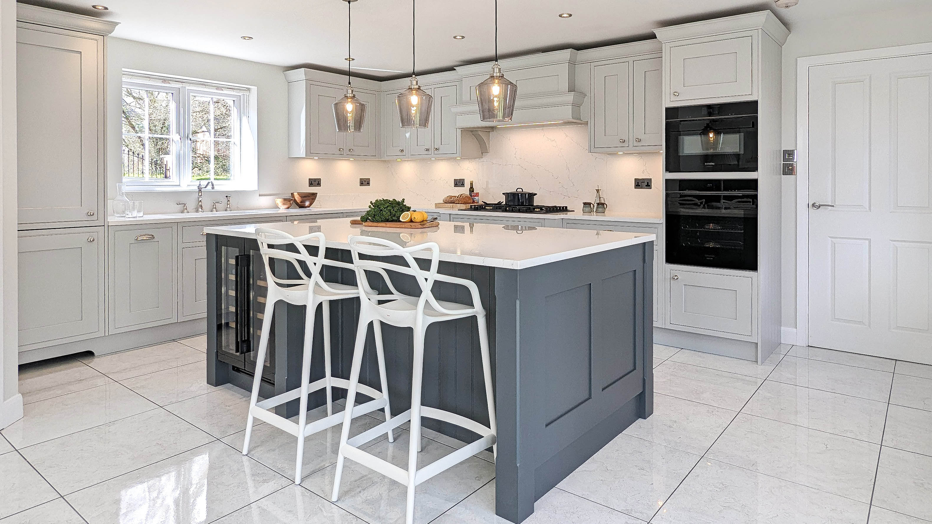 In-Frame Shaker Lead & Light Grey kitchen in Hockley